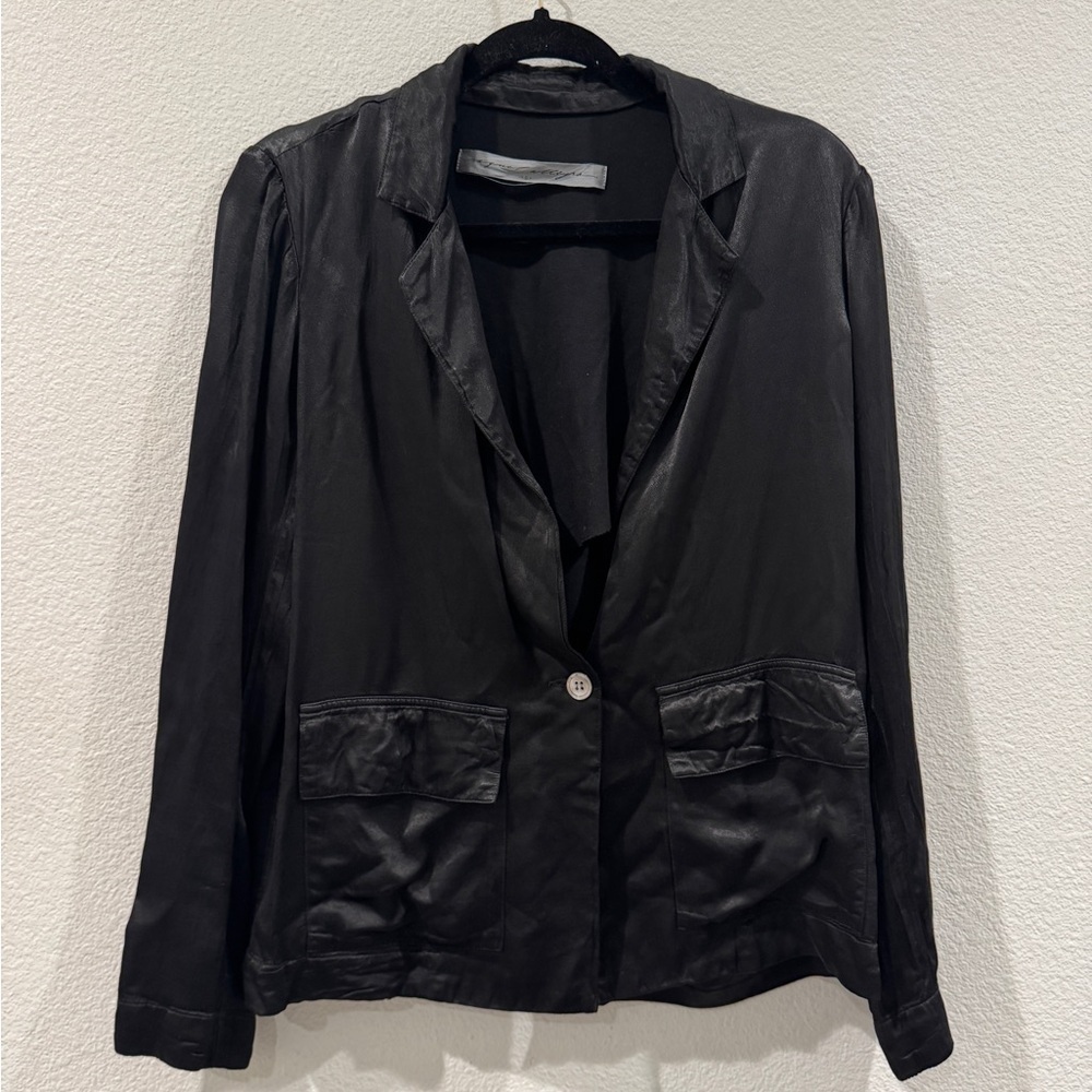 Raquel Allegra Black Satin Single Button Closure Fold Over Pocket Blazer Size 0